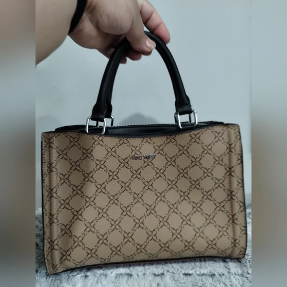 Nine west bags - Picture 2 of 9